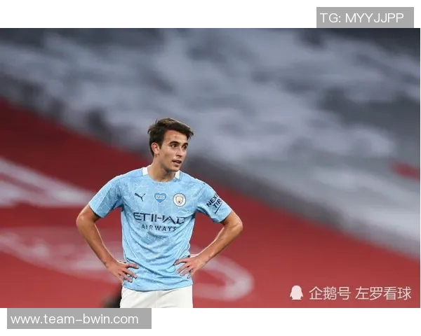 法兰克福和英超多队关注巴黎17岁小将扬吉尔的转会动态