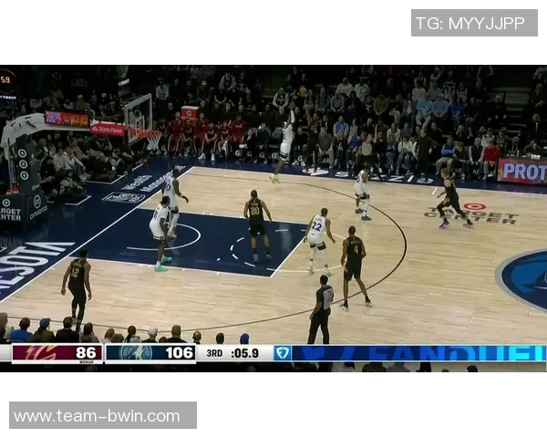 骑士与森林狼上半场精彩对决九名球员齐发力共同争辉 骑士与森林狼上半场精彩对决九名球员齐发力共同争辉