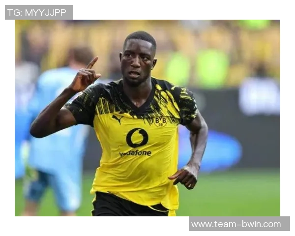 巴萨关注多特前锋吉拉西明夏解约金降至5000万欧元 巴萨关注多特前锋吉拉西明夏解约金降至5000万欧元