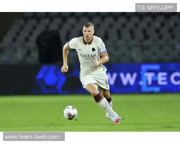 一日蓝黑终生蓝黑国米官方致敬哲科展现忠诚与热爱